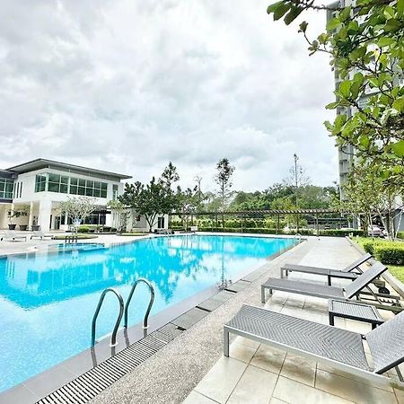Kuching Cozy Skyvilla Apartment @ Mjc Batu Kawa Eksteriør bilde