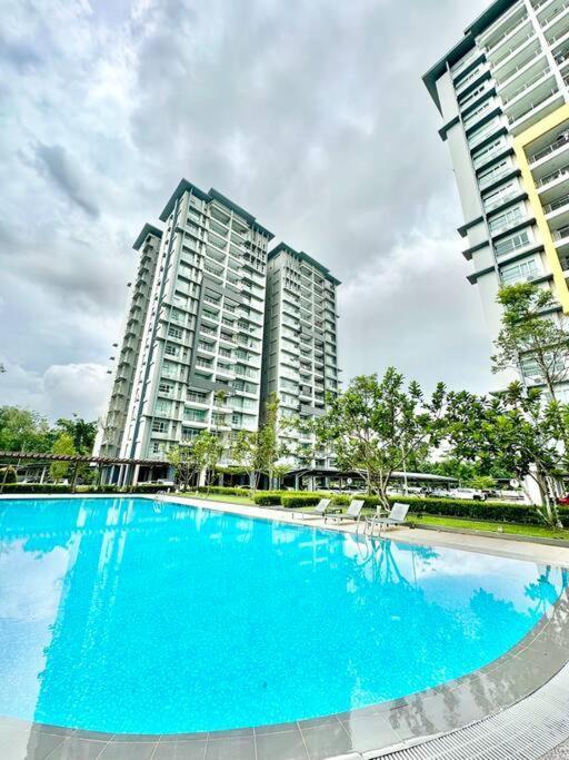 Kuching Cozy Skyvilla Apartment @ Mjc Batu Kawa Eksteriør bilde